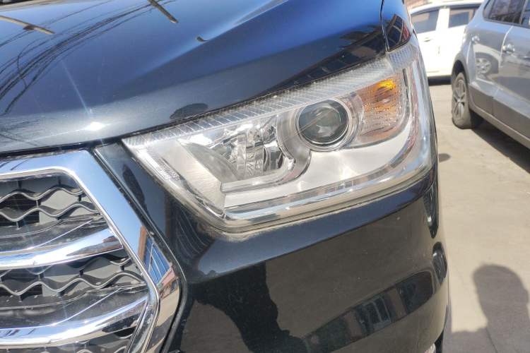 Used JAC Refine M4 2017 2.0T Manual Comfort Version
