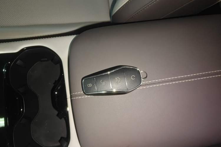 Used BYD Song PLUS New Energy 2025 DM-i Intelligent Driving 160KM Flagship Model
