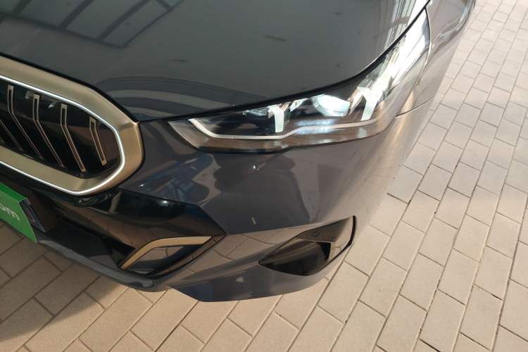 Used BMW 5 Series 2024 530Li Leading Model M Sport Package