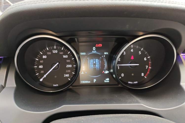 Used Land Rover Range Rover Evoque 2016 2.0T SE Smart Glow Edition
