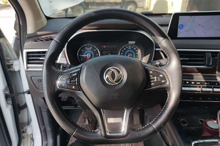 Used Dongfeng Fengon 580 2018 1.5T CVT Smart Connectivity Version
