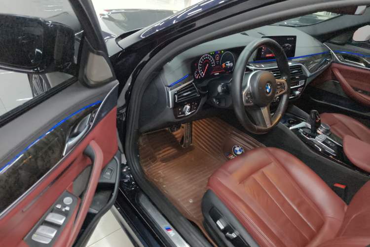 Used BMW 5 Series 2019 530Li Leading Model M Sport Package
