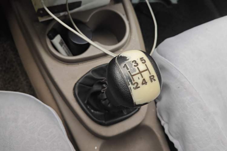 Used Wuling Hongguang 2013 1.5L Comfort Model
