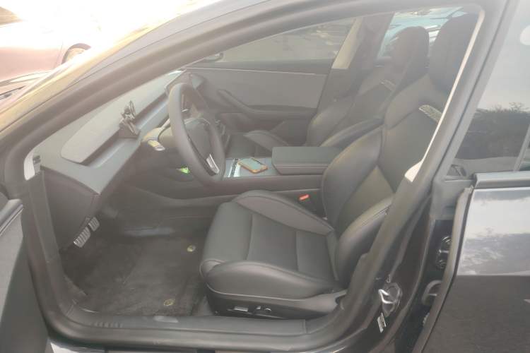 Used Tesla Model 3 2025 Rear-Wheel-Drive Version