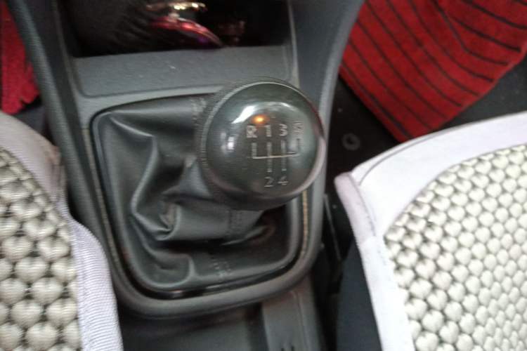 Used Volkswagen Santana 2013 1.6L Manual Fashion Edition
