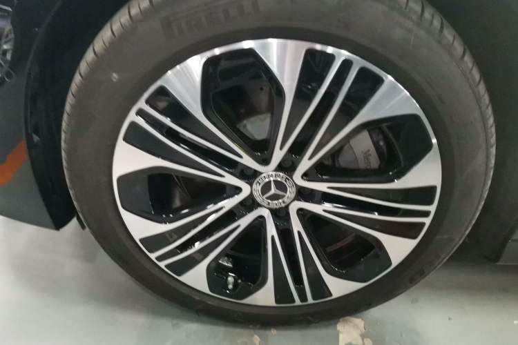 Used Mercedes-Benz E-Class New Energy 2024 E 350 e L Plug-in Hybrid Sedan