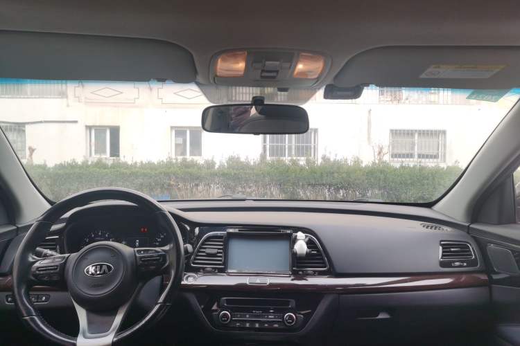 Used Kia K4 2014 1.8L Automatic DLX
