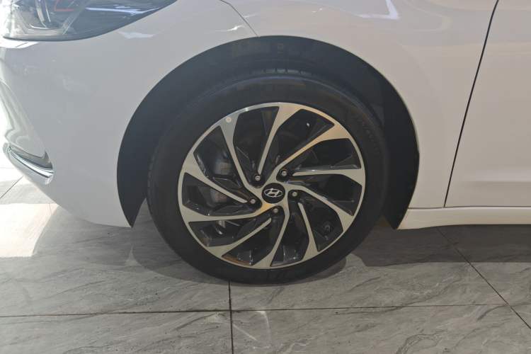 Used Hyundai Elantra 2020 1.4T Dual-Clutch Xuan Dong · Dynamic Version
