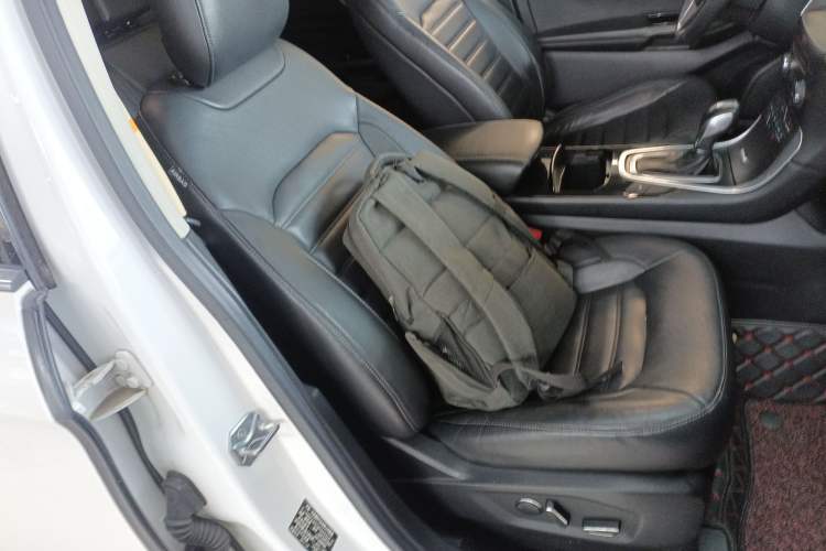 Used Ford Edge 2018 EcoBoost 245 Two-Wheel-Drive Titanium 7-Seater China V Standard
