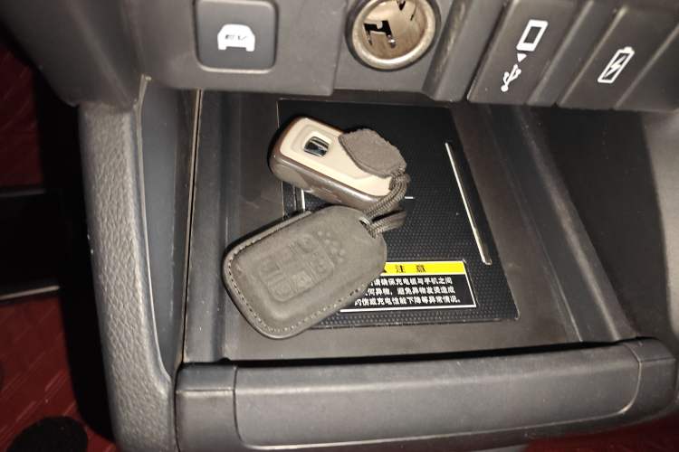 Used Honda Elysion 2022 2.0L eHEV Luxury Edition