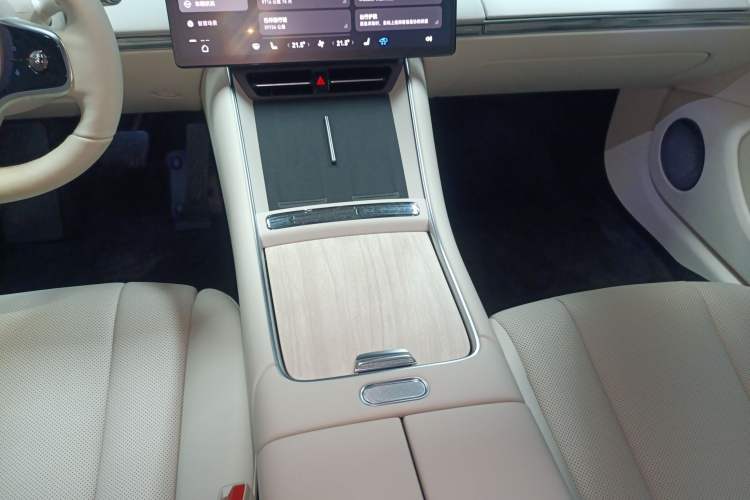 Used Hima Luxeed S7 2024 Max RS Four-Wheel-Drive Performance Edition
