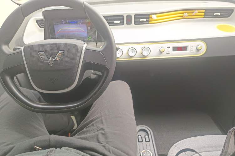 Used Wuling Hongguang MINIEV 2021 Macaron Premium Model – Lithium Iron Phosphate