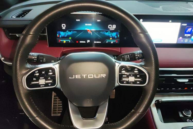 Used JETOUR X70 PLUS 2023 1.6T DCT Stronger 5-Seater
