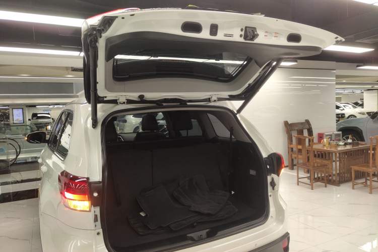 Used Toyota Highlander 2018 2.0T Four-Wheel Drive Prestige Version 7 Seats China V Emission Standard
