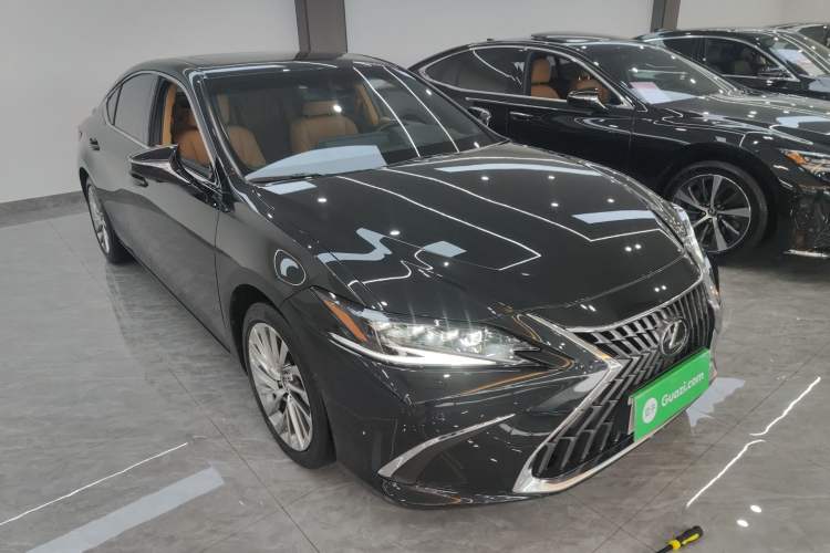 Used Lexus ES 2022 300h Executive Edition