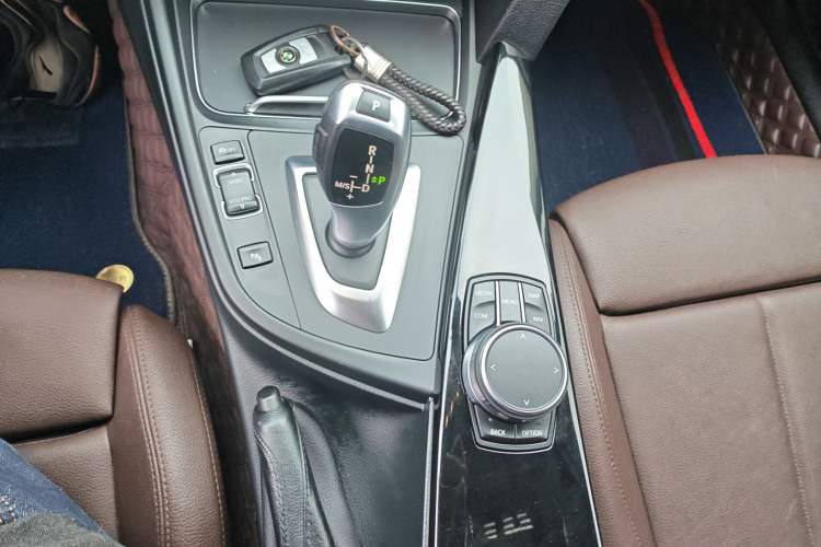 Used BMW 3 Series 2019 320Li Fashion Model
