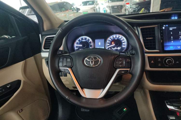 Used Toyota Highlander 2021 2.0T Two-Wheel Drive Elite Edition 5 Seats