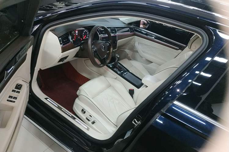 Used Volkswagen Phideon 2021 380TSI Prestige Edition
