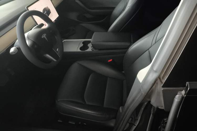 Used Tesla Model 3 2022 Rear-Wheel-Drive Version
