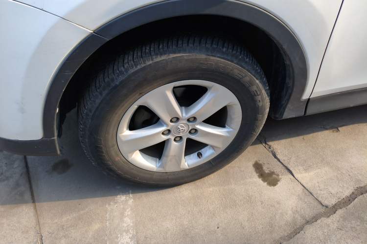 Used Toyota RAV4 2013 2.0L CVT Two-Wheel Drive Urban Edition