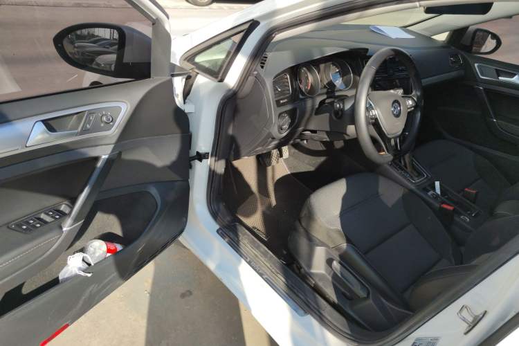 Used Volkswagen Golf 2020 Zhiai Edition 280TSI DSG Comfort Model