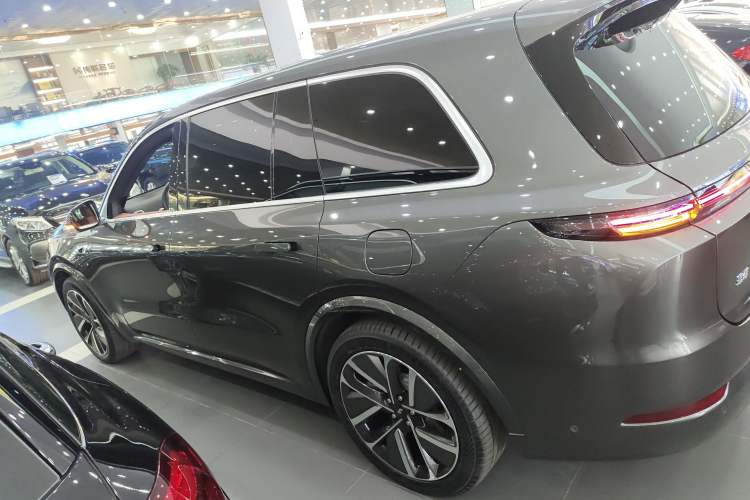 Used Li Auto L9 2024 Pro Model
