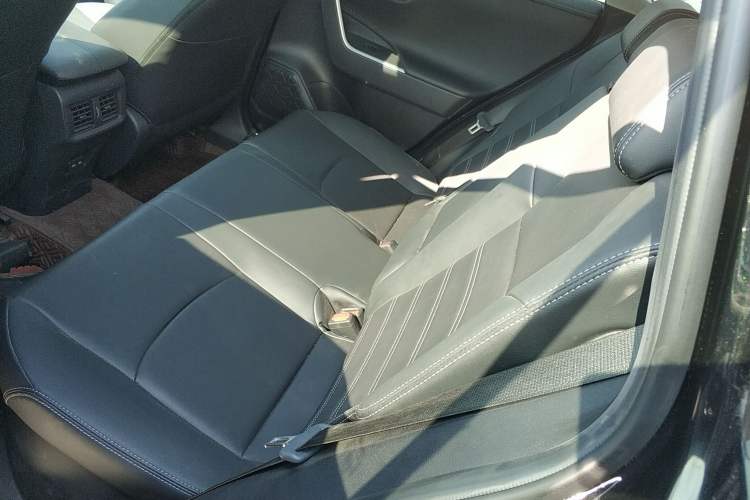 Used Toyota Wildlander 2022 Dual-Engine 2.5L E-CVT Two-Wheel Drive Luxury PLUS Edition