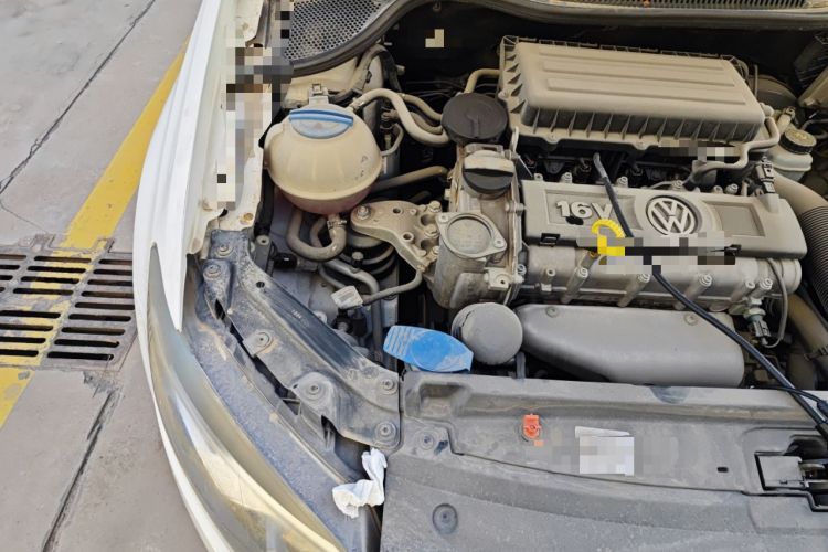 Used Volkswagen Polo 2013 1.6L Manual Comfort Edition
