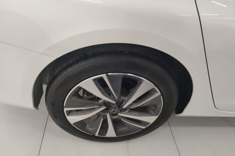 Used Peugeot 408 2022 1.6T Light-Chasing Edition
