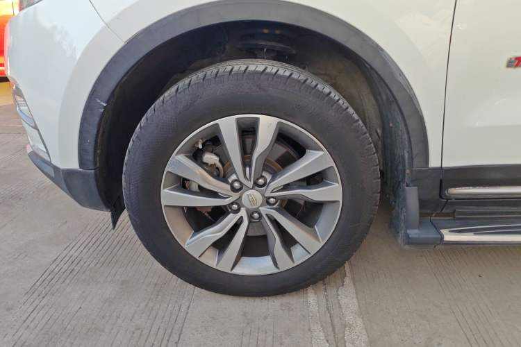 Used Geely Auto Emgrand X7 Sport 2016 1.8TD Automatic ZhiShang Model
