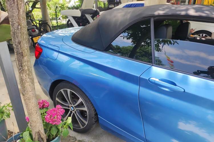 Used BMW 2 Series 2018 220i Convertible Coupe Sports Design Package
