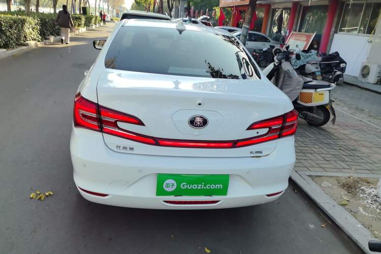 Used BYD Qin New Energy 2017 1.5T Prestige Model
