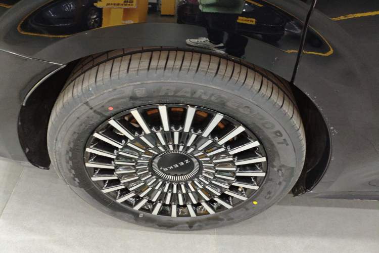 Used Zeekr 009 2022 WE Edition
