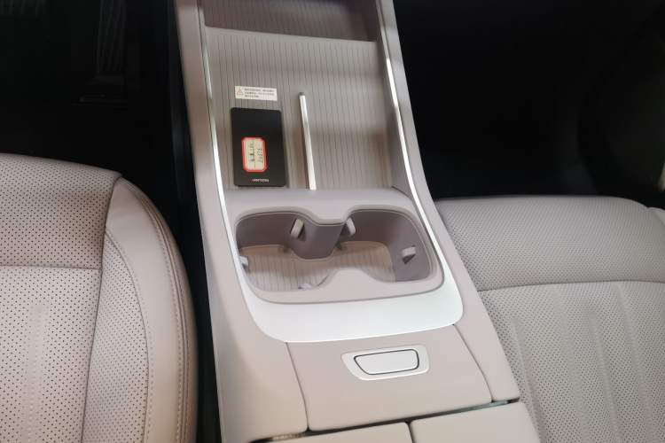 Used ONVO L60 2024 60 kWh Rear-Drive Version
