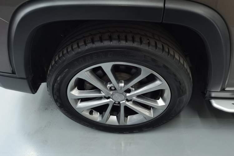 Used  Grand Commander 2018 2.0T Four-Wheel Drive Prestige Edition China V
