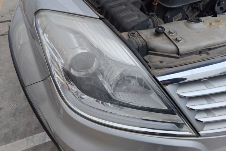 Used SsangYong Rexton W 2014 2.0T Four-Wheel Drive Luxury Navigation Version with 5 Seats
