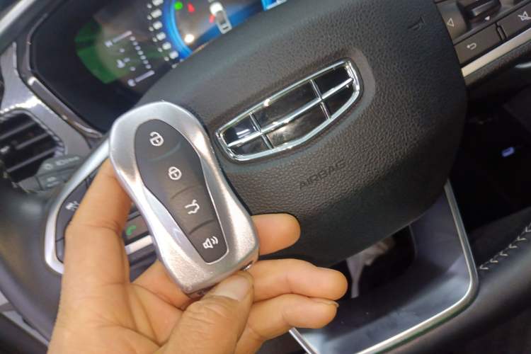 Used Geely Auto Monjaro S 2021 2.0TD DCT Two-Wheel Drive Lightning Edition
