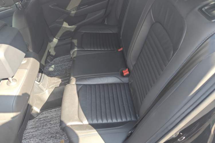 Used Volkswagen Magotan 2018 Facelift 330TSI DSG Luxury Model
