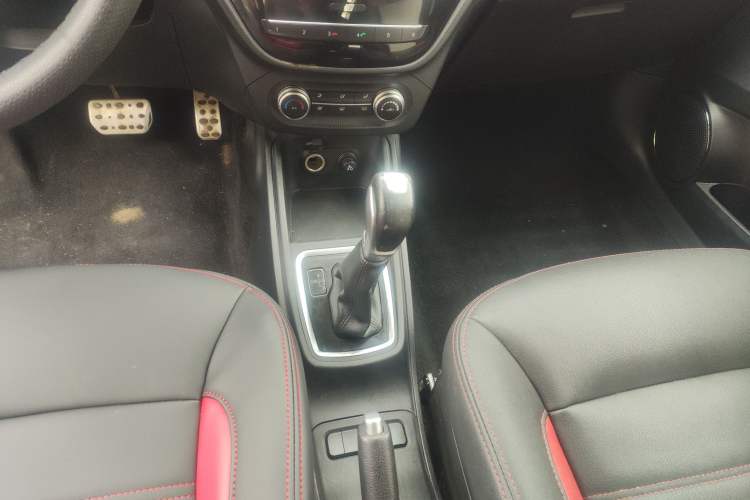 Used Haval H1 2015 1.5L AMT Luxury Model
