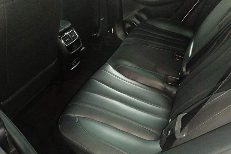 Used Roewe RX5 MAX 2019 300TGI Automatic 4G Connect Luxury Edition
