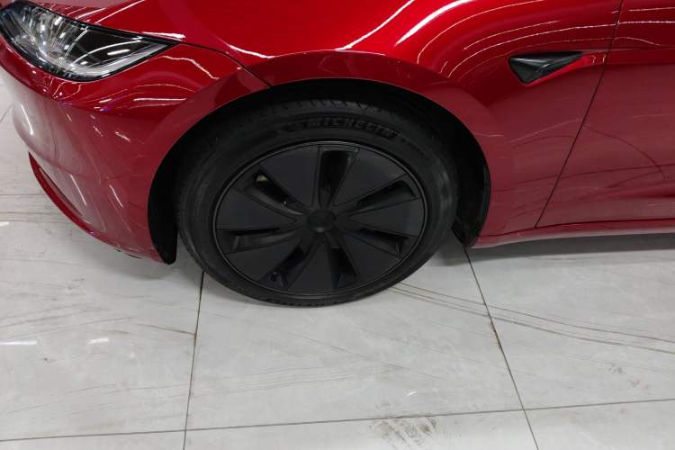 Used Tesla Model 3 2023 Long-Range All-Wheel-Drive Version
