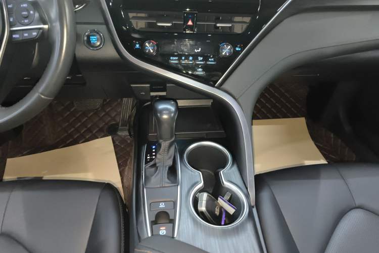 Used Toyota Camry 2021 2.0G Luxury Edition