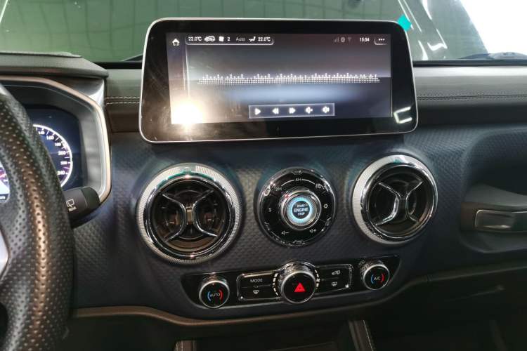 Used  BJ40 2018 PLUS 2.3T Automatic Four-Wheel Drive Premium Edition China V