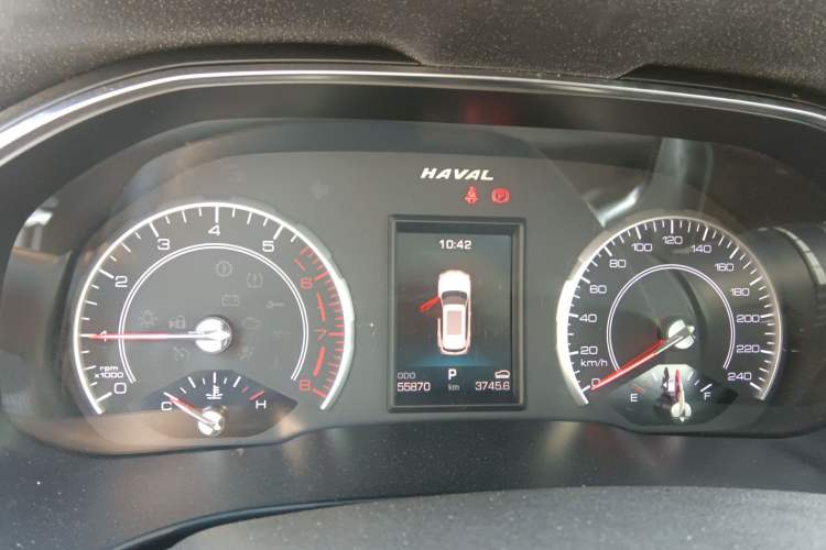 Used Haval H6 2017 Red Label 2.0T Automatic Two-Wheel Drive ZhiShang Model
