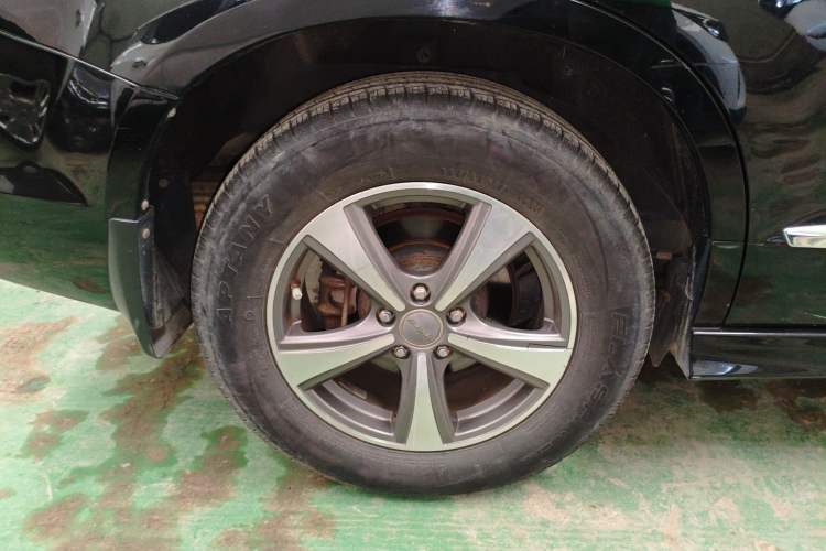 Used Haval H6 2016 Upgraded Model 1.5T Manual Two-Wheel Drive Elite Version
