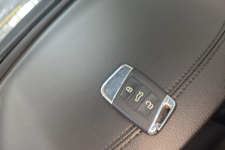 Used Volkswagen FAW-Volkswagen CC 2021 Estate Car 330TSI Hunter Vision Edition