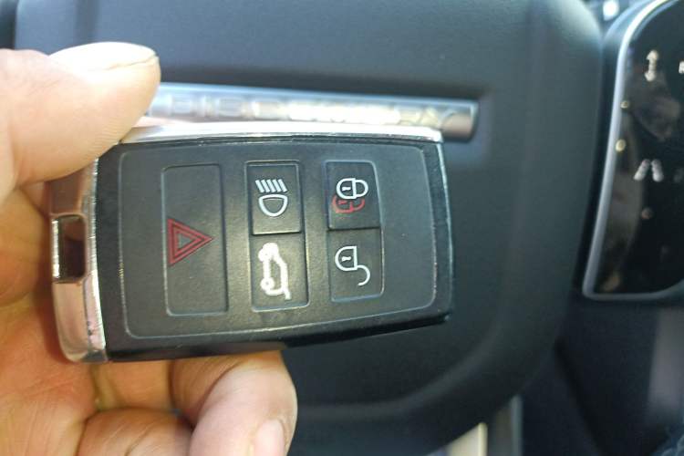 Used Land Rover Discovery Sport 2020 249 PS R-Dynamic Performance Tech Edition 7 Seats