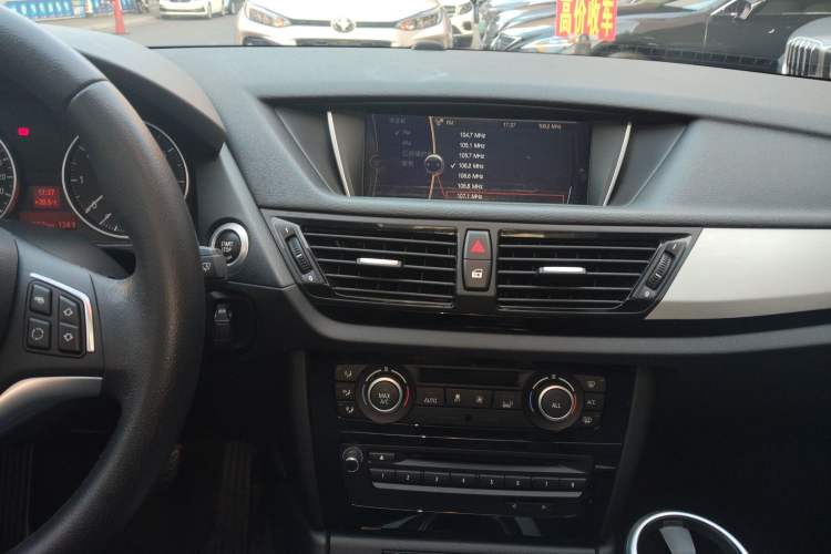 Used BMW X1 2014 sDrive18i Leading Model