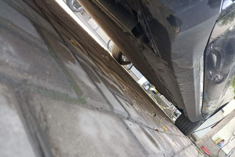 Used Hongqi E-QM5 2022 431 km Charge & Enjoy Edition
