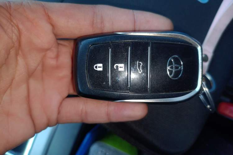 Used Toyota Prado 2016 2.7L Automatic Luxury Edition
